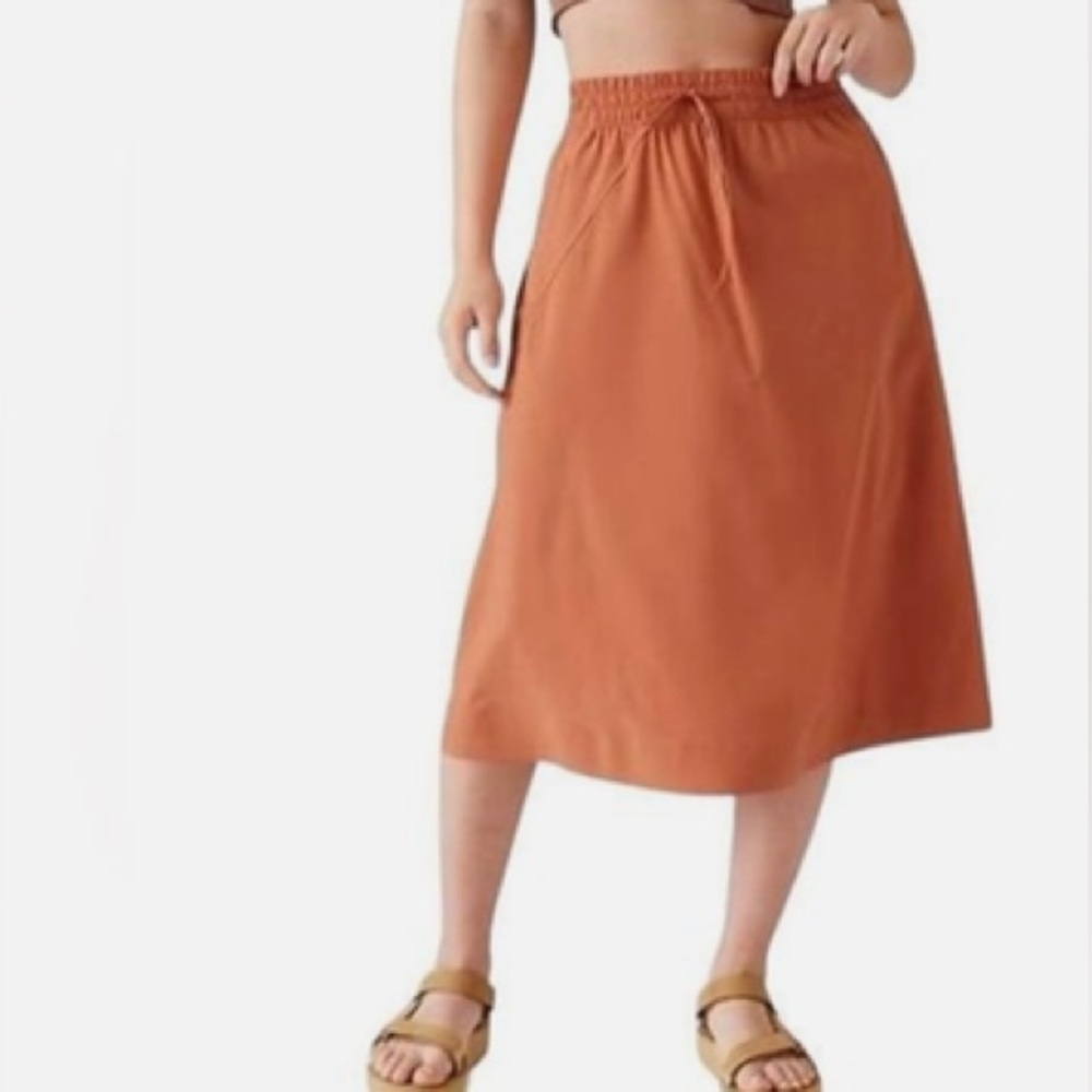 Athleta Arrival Skirt Clay Orange Knee-Length Midi Size 4